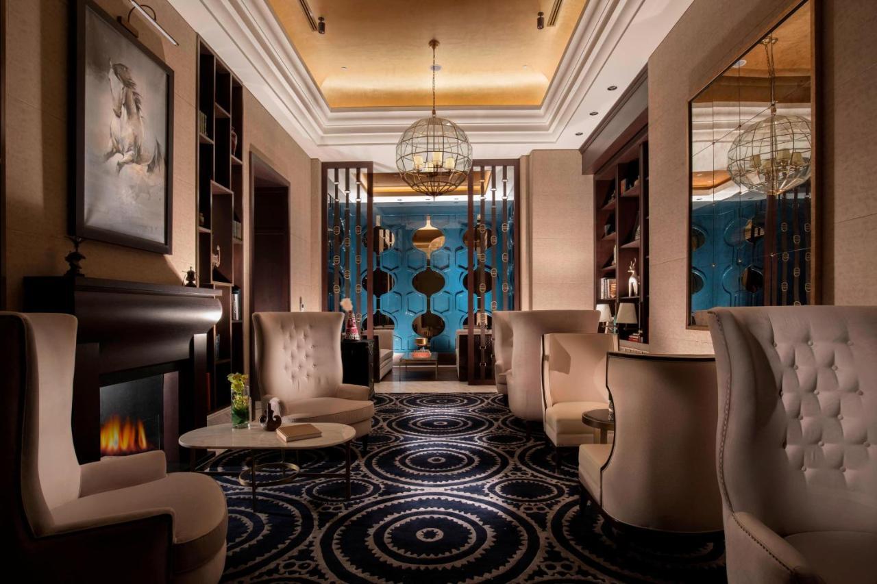 Готель The St. Regis Astana Екстер'єр фото The Library