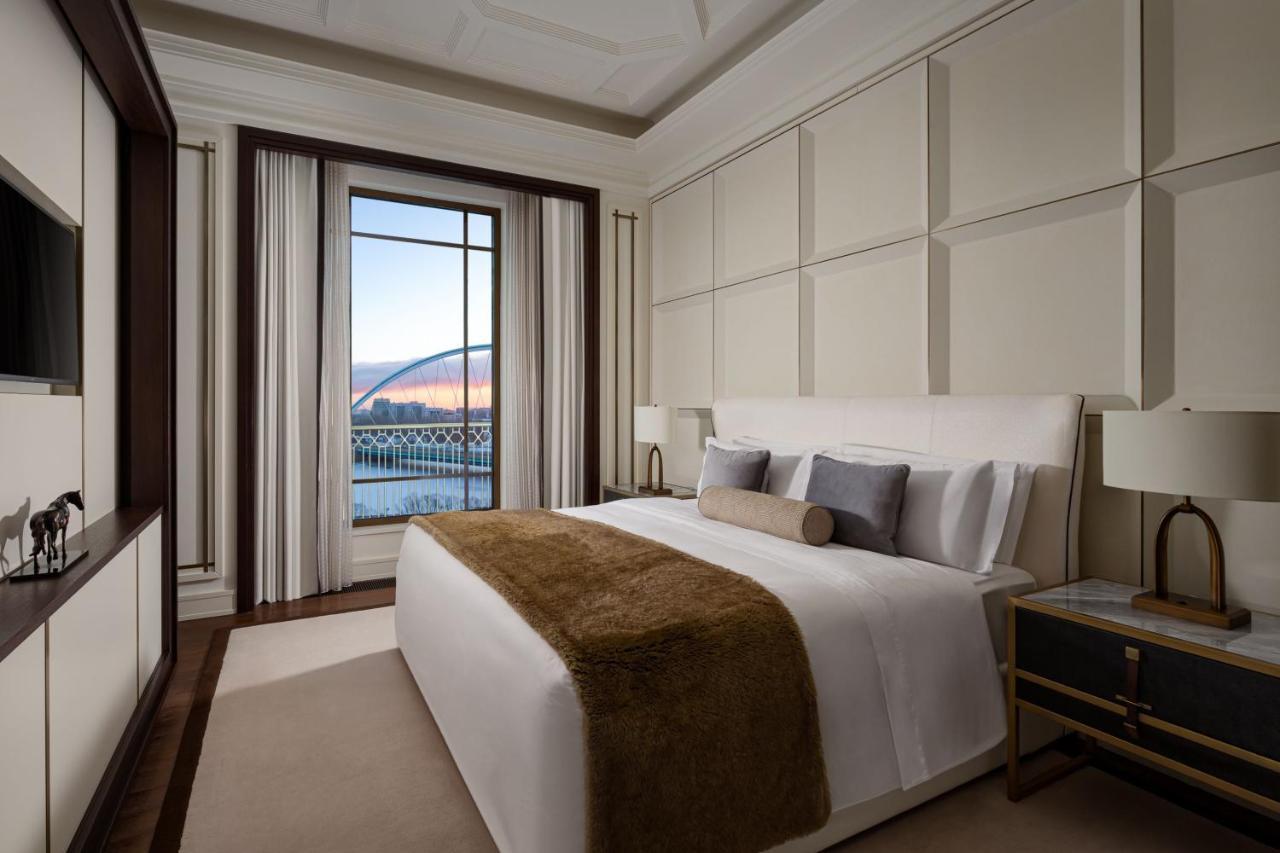 Готель The St. Regis Astana Екстер'єр фото A bedroom in the 2018-launched Silver Muse