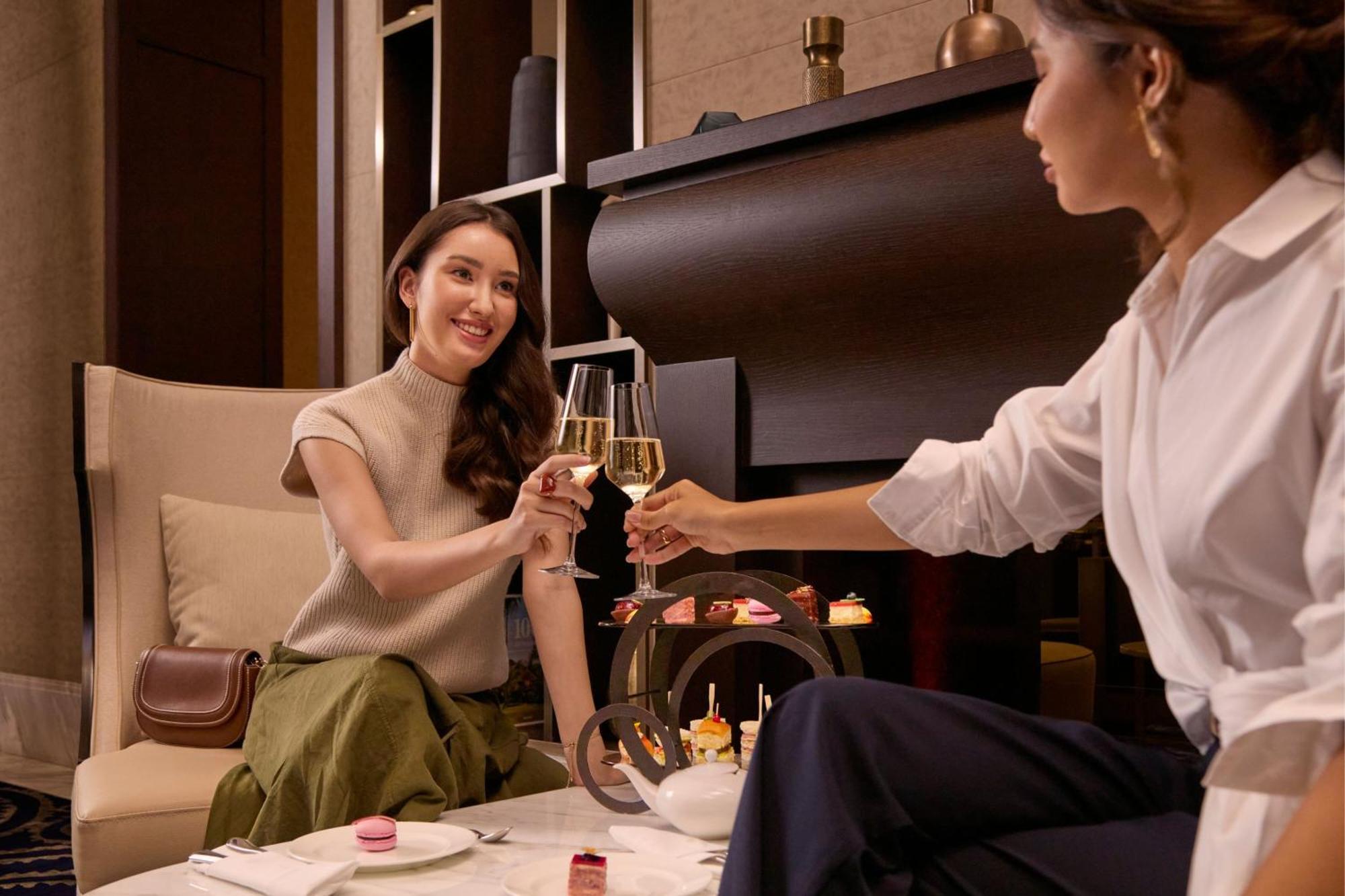 Готель The St. Regis Astana Екстер'єр фото Kim Tae-yeon in 2019