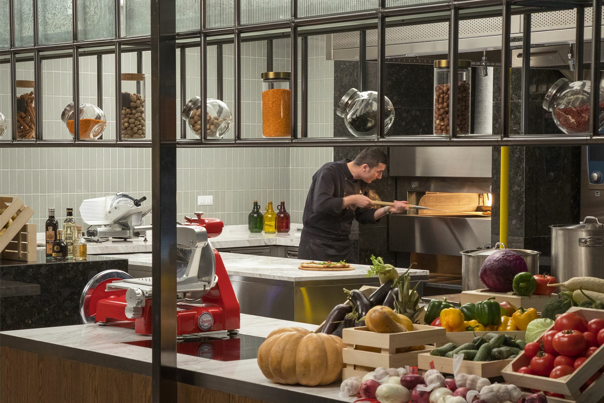Готель The St. Regis Astana Екстер'єр фото A chef at work